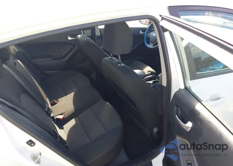 2017 Kia Forte Lx из США, поврежденный, VIN KNAFK5A84H5725568